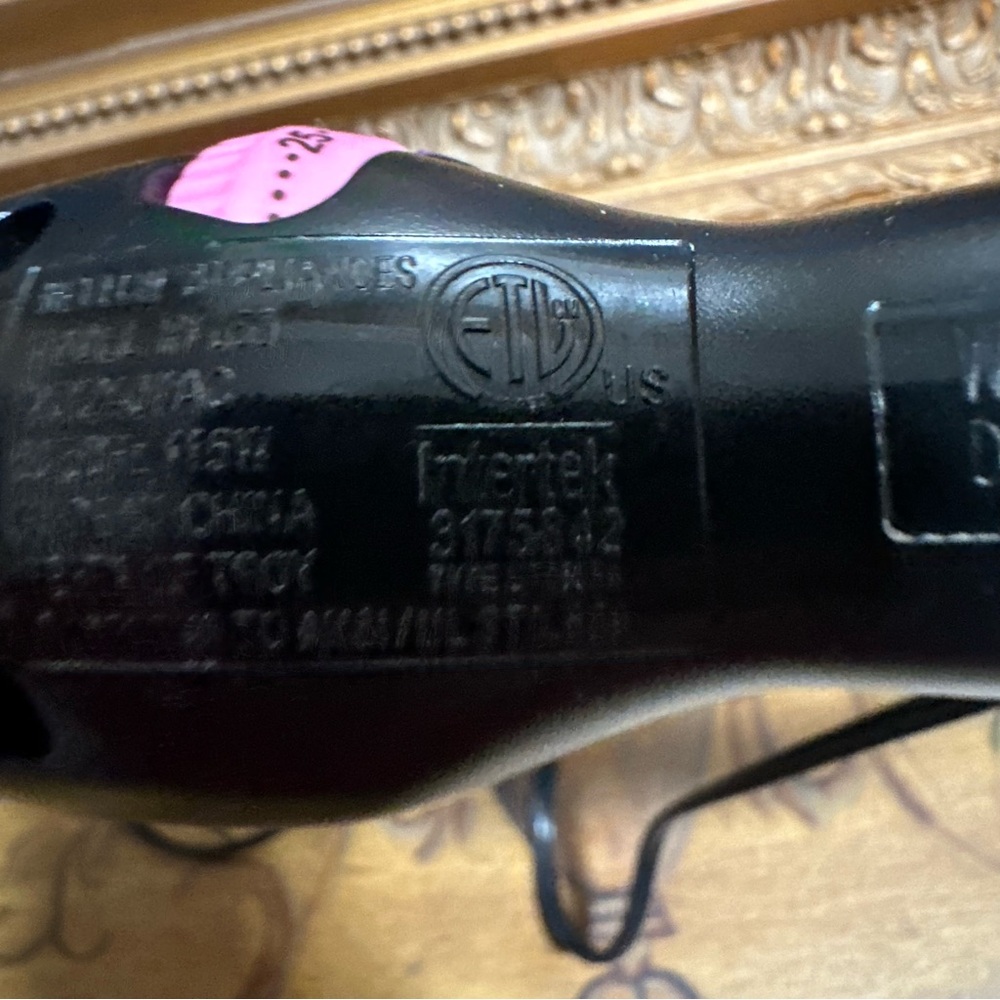 Revlon RV050 1.5" Curling Iron Black / Pink Adjustable Heat - Very Clean Tested - Picture 10 of 16